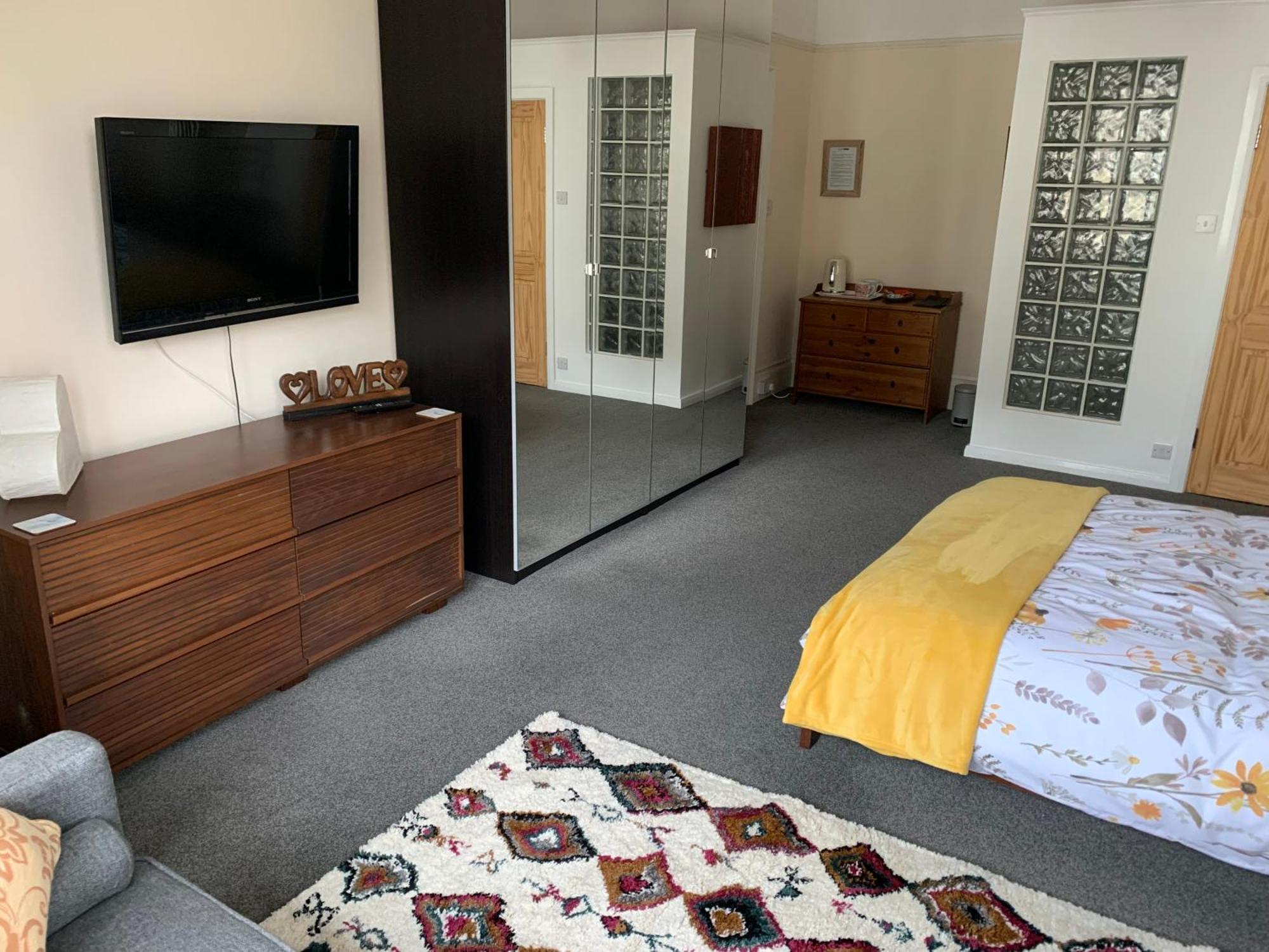 Ocean View Double With Ensuite, With Access To Private Garden And Bike Store 마게이트 외부 사진